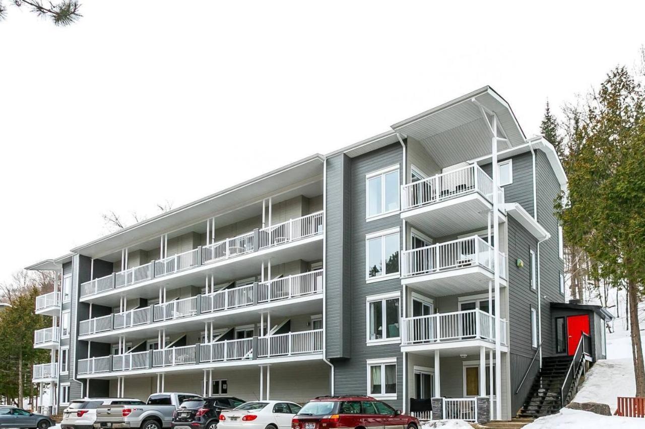 Charming Redesigned Condo-10 Minutes From Mountain Mont-Tremblant Kültér fotó